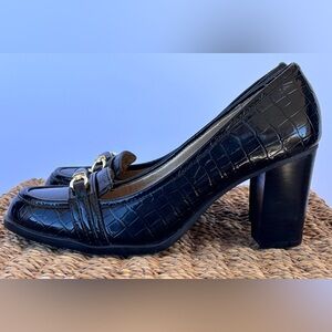 Bandolino Women’s Arguello High Heeled Loafer Croc Print Horsebit Detail Size 7M